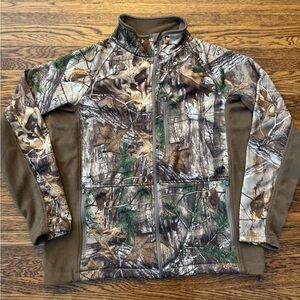 #559 RED HEAD Camouflage Fleece Jacket. Size Large